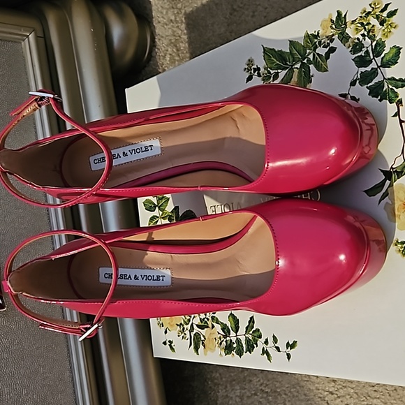 NEW hot pink platform heels "mary jane" style - Picture 2 of 6